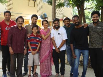 Amala Akkineni to return to Tamil cinema through bilingual as Sharwanand mother